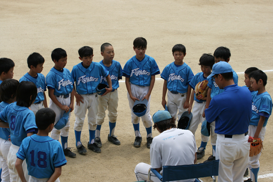 ☆2009年 5月 3日 練習試合 対：千早赤阪ベアーズ（加賀田小学校）