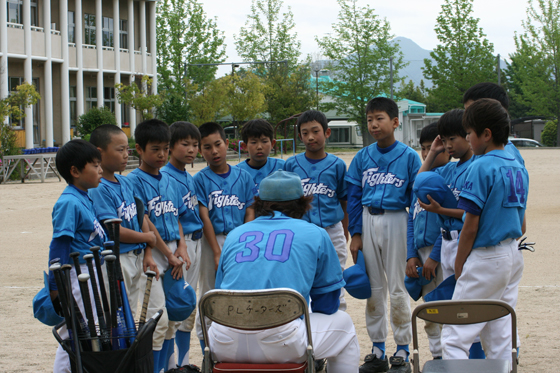 ★2009年 5月 6日 練習試合 対：PLチーターズ（PL小学校）